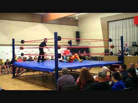 Meniac M.D. vs "Mad Dog" Marty Sugar - BWW backdrop