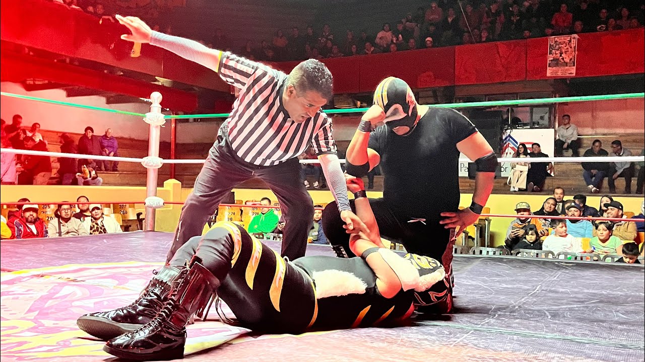 Lucha inicial Súper Bólido Jr 🆚 Sable Negro con Max Proad background