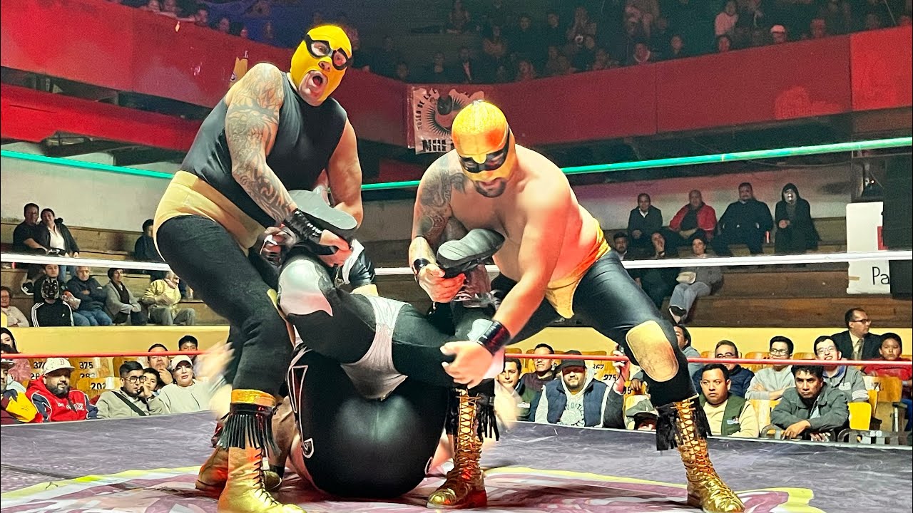 Hijo del Solitario y Solitario Jr Vs Hijo de Máscara Año 2000 y Máscara Año 2000 Jr con Max Proad background