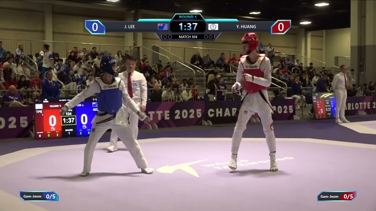 104 Round of 64 M 68kg NZL J LEE TPE Y HUANG PGM background