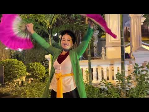 câu lạc bộ Xẩm Hà Thành hát Văn hay quá ! background