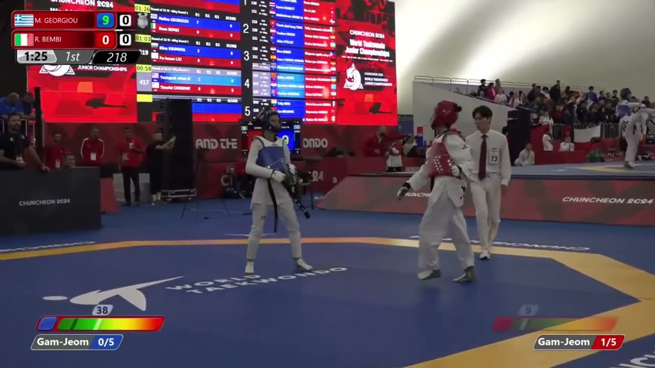 218 Round of 32 Women 46kg GRE GEORGIOU Melina ITA BEMBI Rosa background