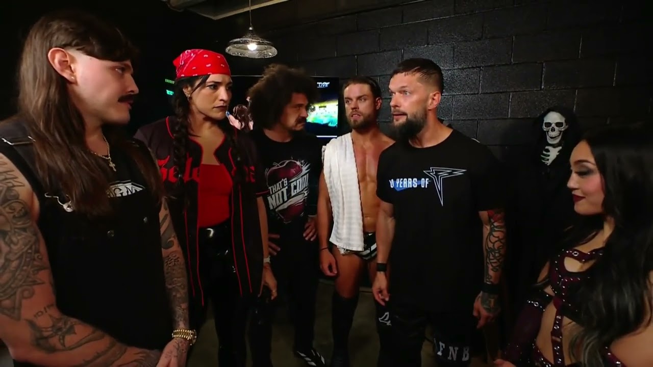 Finn Bálor introduces Roxanne Perez to The Judgment Day: Raw, May. 19, 2025