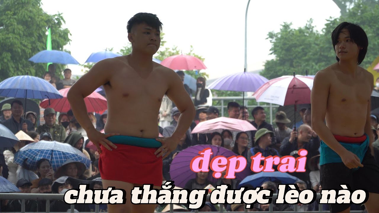 Hiền lành đẹp trai Nguyễn Tiến Đạt đánh mãi không thắng được Lèo nào . backdrop