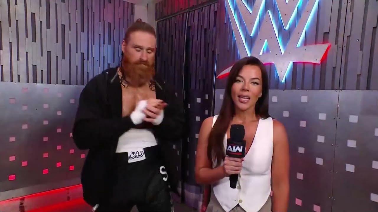 Sami Zayn sends a message to Karrion Kross ahead of their match | Raw Jul 21, 2025 background