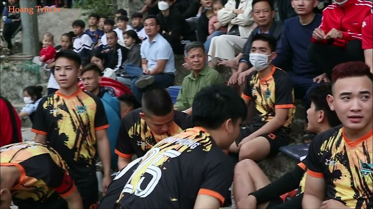 Trận đấu Tranh vé vào chơi trung kết quá hay của FC Phố Phượng gặp FC Phượng Đồng 2023. backdrop