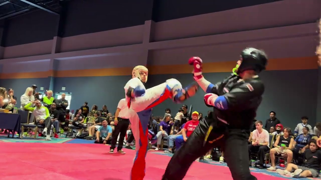 Martin Balint vs Christian Nido Men's Open Weight Sparring - U.S. Open 2024 background