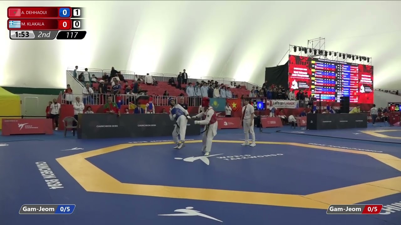 117 Round of 32 Women 55kg MAR A DEHHAOUI GRE M KLAKALA background