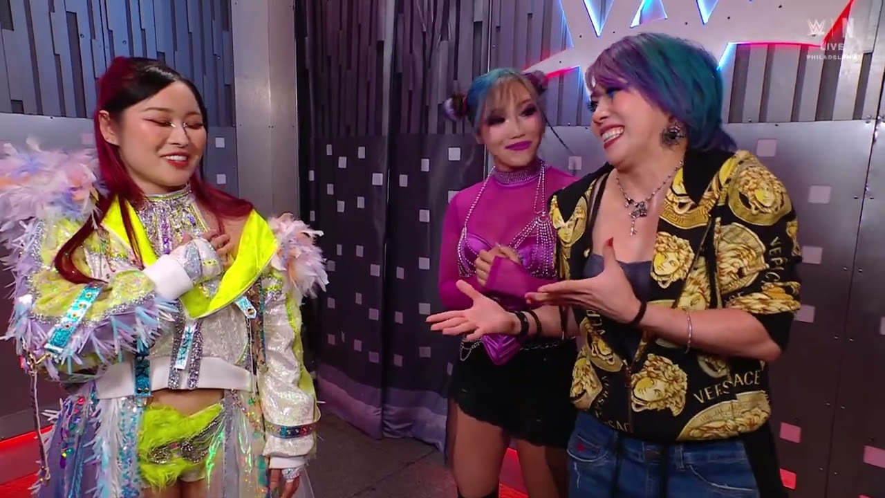 Asuka apologizes Iyo Sky | Raw Aug 18, 2025 background