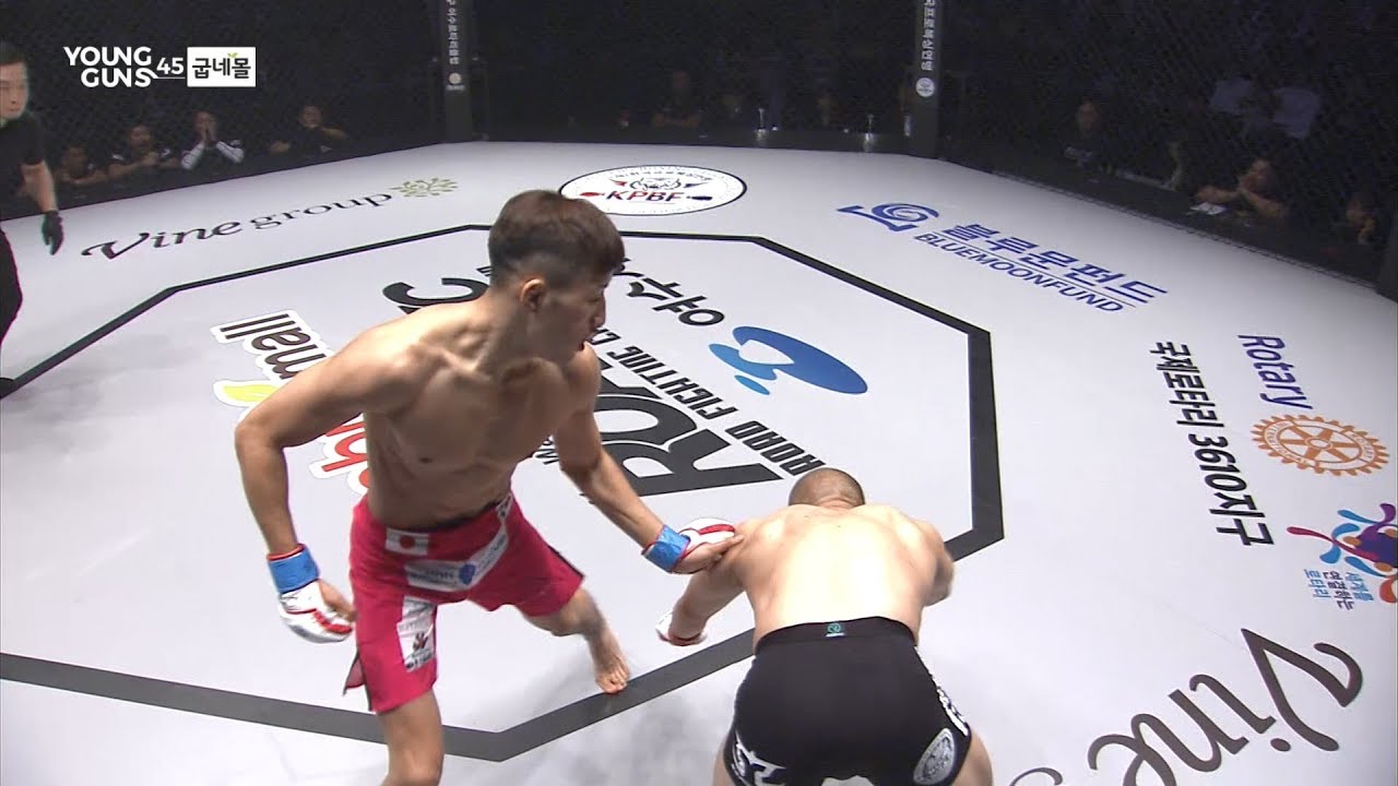 성공적인 ROAD FC 데뷔전 치른 김성오의 '시원한 타격 퍼레이드' / 굽네몰 ROAD FC YOUNG GUNS 45