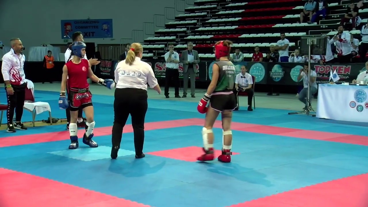 Kristina Nikolova v Duygu TuranWAKO World Championships 2019 background