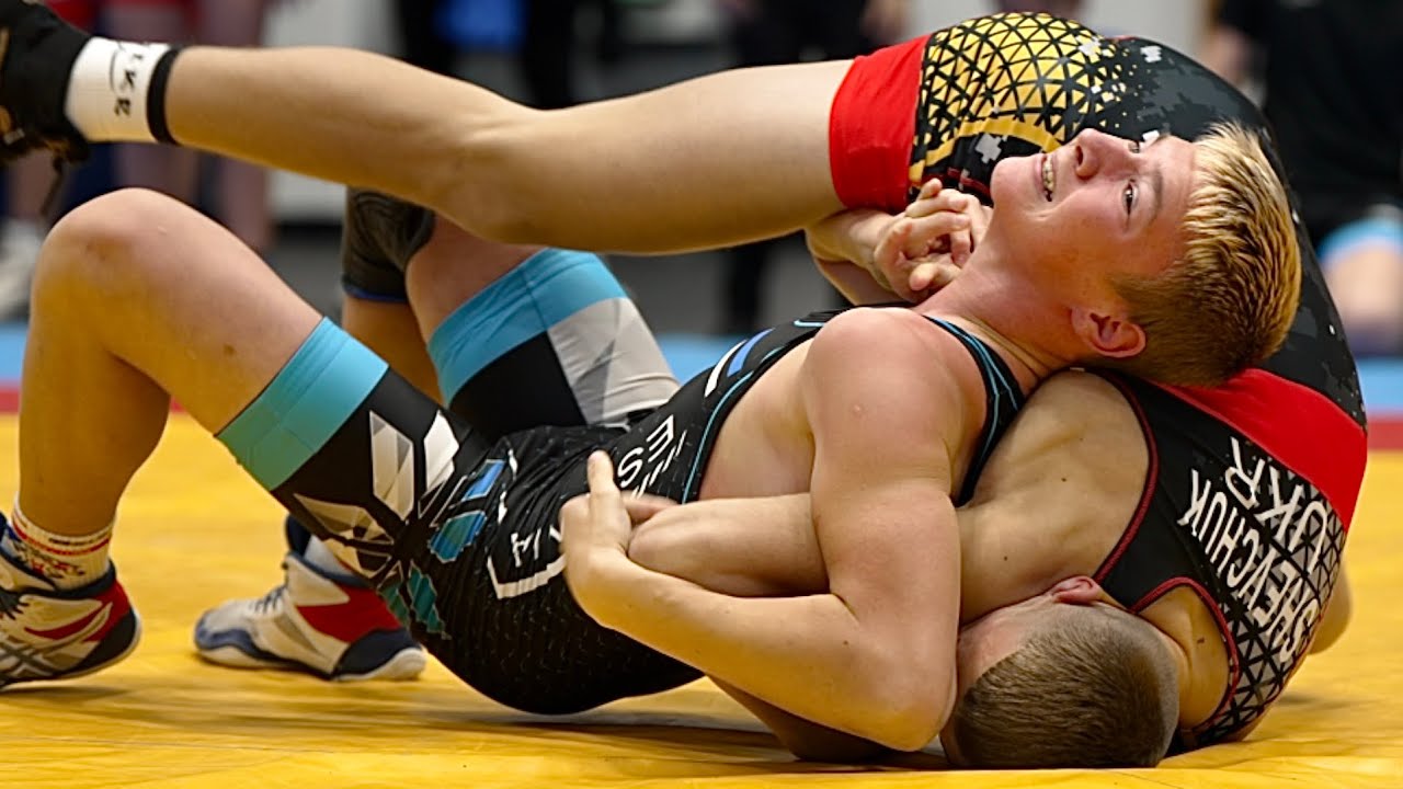 U15 R. Shevchuk (UKR) vs G. Tingas (EST) 62kg. Youth boys greco-roman wrestling.