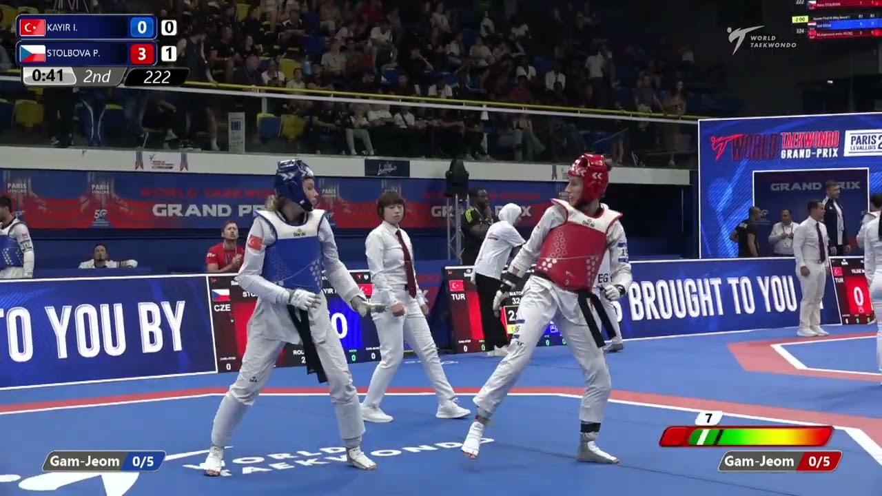 222 Round of 16 WOMEN W 67KG TUR KAYIR I CZE STOLBOVA P background