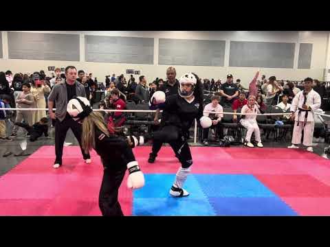 Sofia Rodriguez-Florez vs Erica Goldt 16-17 Girls Sparring - Compete Internationals 2024 background