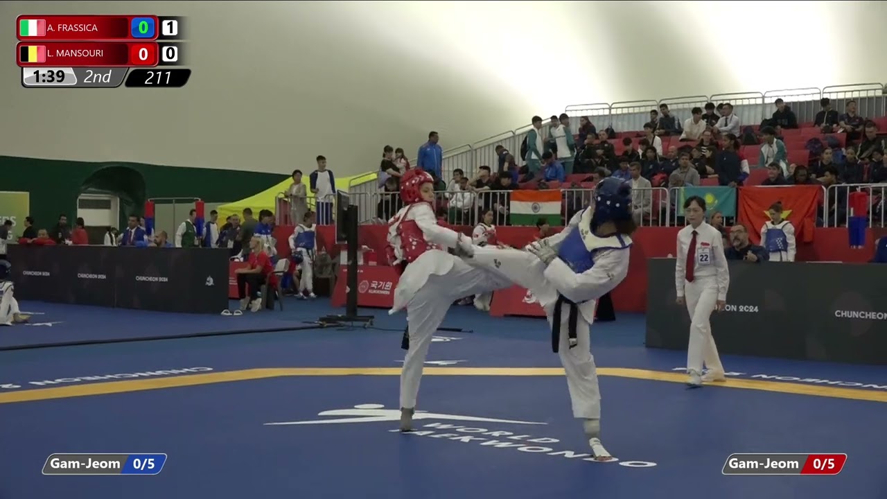 211 Round of 32 Women 52kg ITA A FRASSICA BEL L MANSOURI background