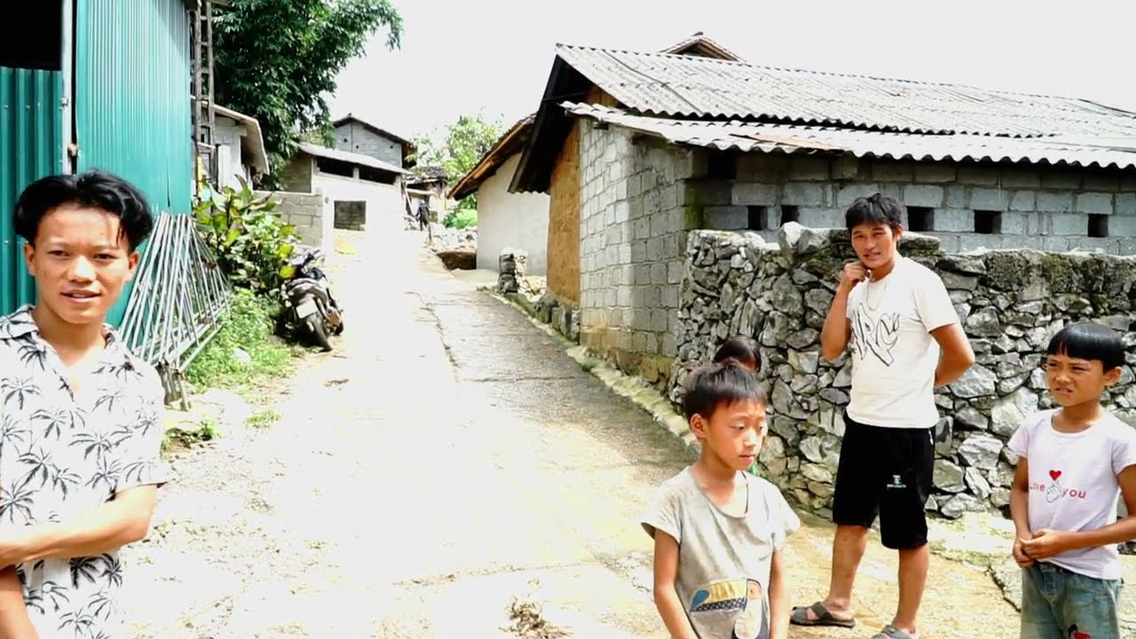 Cuộc sống trên đỉnh núi của người Mông Đồng Văn Hà Giang,