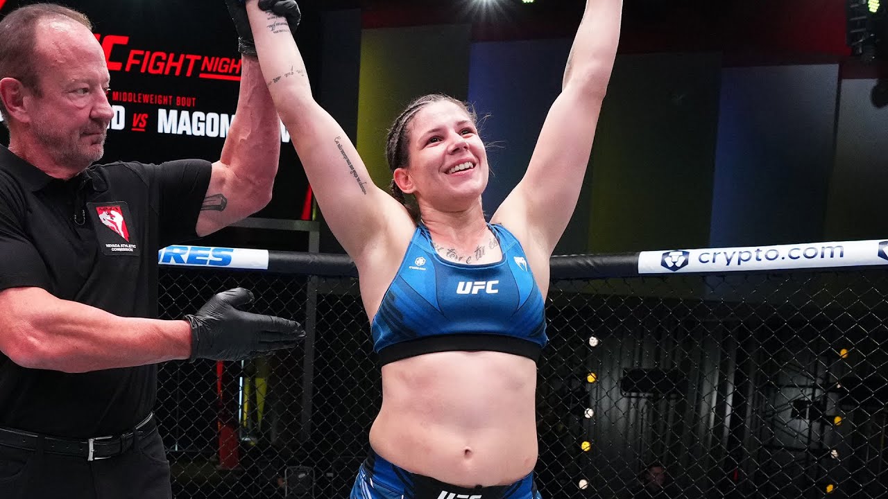 Karol Rosa promete mais uma luta emocionante no UFC Vegas 95 backdrop