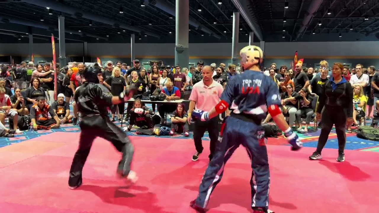 Dimitrios Economo vs Alex Mancillas Men's Middleweight Sparring Finals - U.S. Open 2024 background