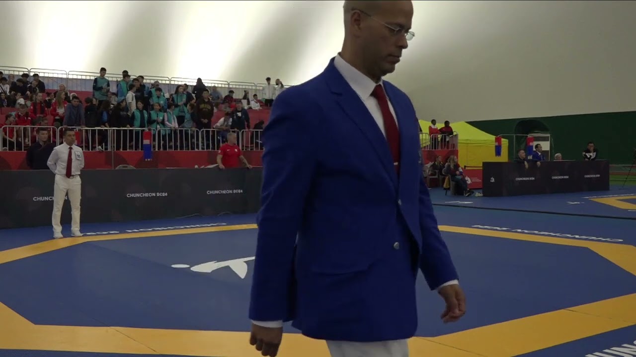 417 Round of 32 Women 42kg KAZ RYABOTENKO Anastassiya POL KRASKA Maja