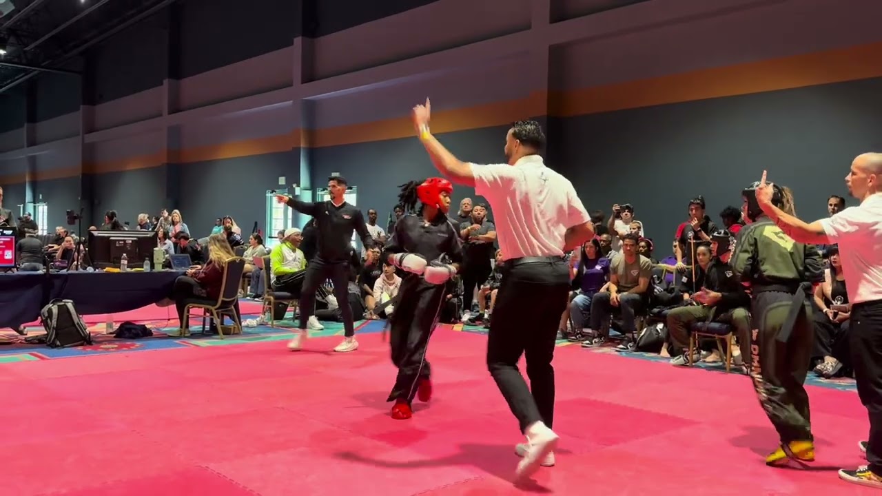 Ki’Tana Everett vs Katiuska Sanchez Women’s Open Weight Sparring - U.S. Open 2024 background