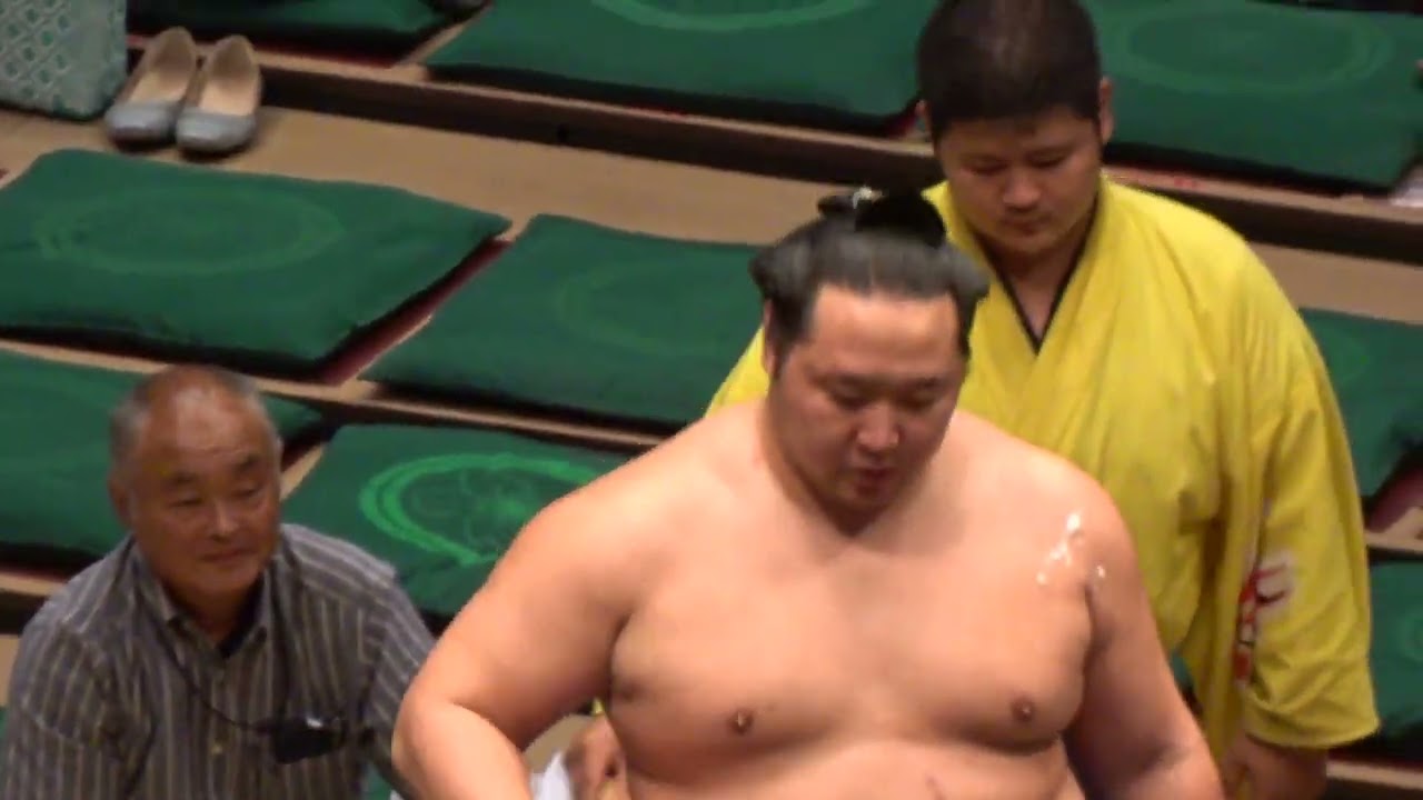 旭海雄vs貴健斗【大相撲令和7年9月場所】13日目KYOKUKAIYU vs TAKAKENTO 2025/09/26 SEP 2025 DAY13 background