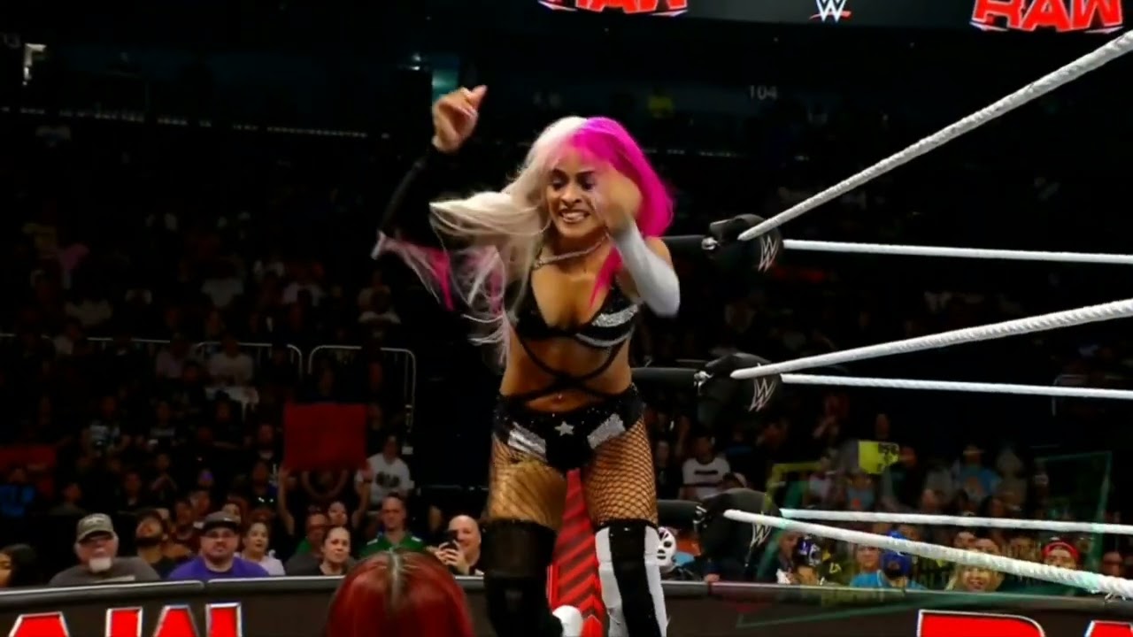 WWE RAW IYO SKY VS KIANA JAMES VS ZELINA VEGA 06/17/24 background