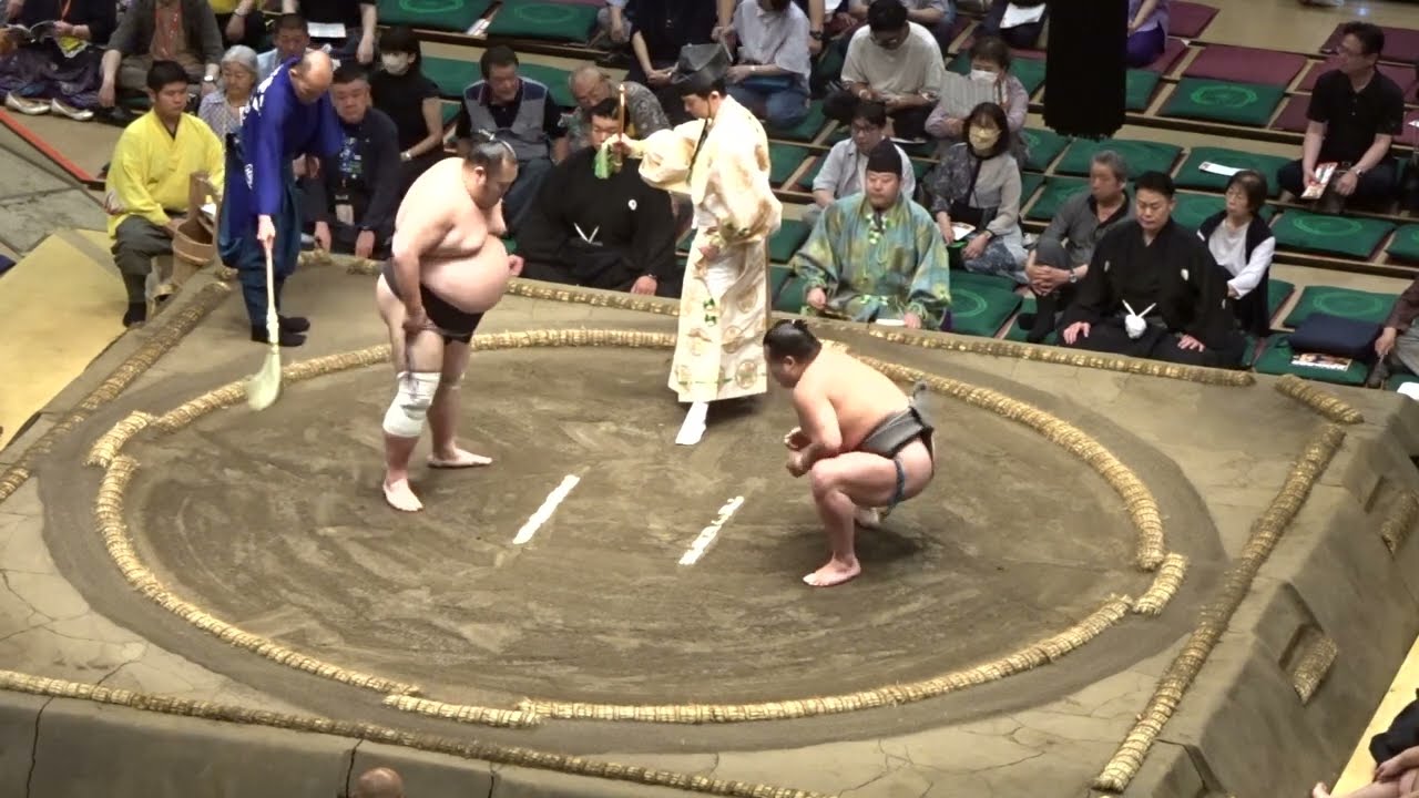 《幕下上位5番》【大相撲令和7年5月場所】8日目 2025/05/18夏場所 background