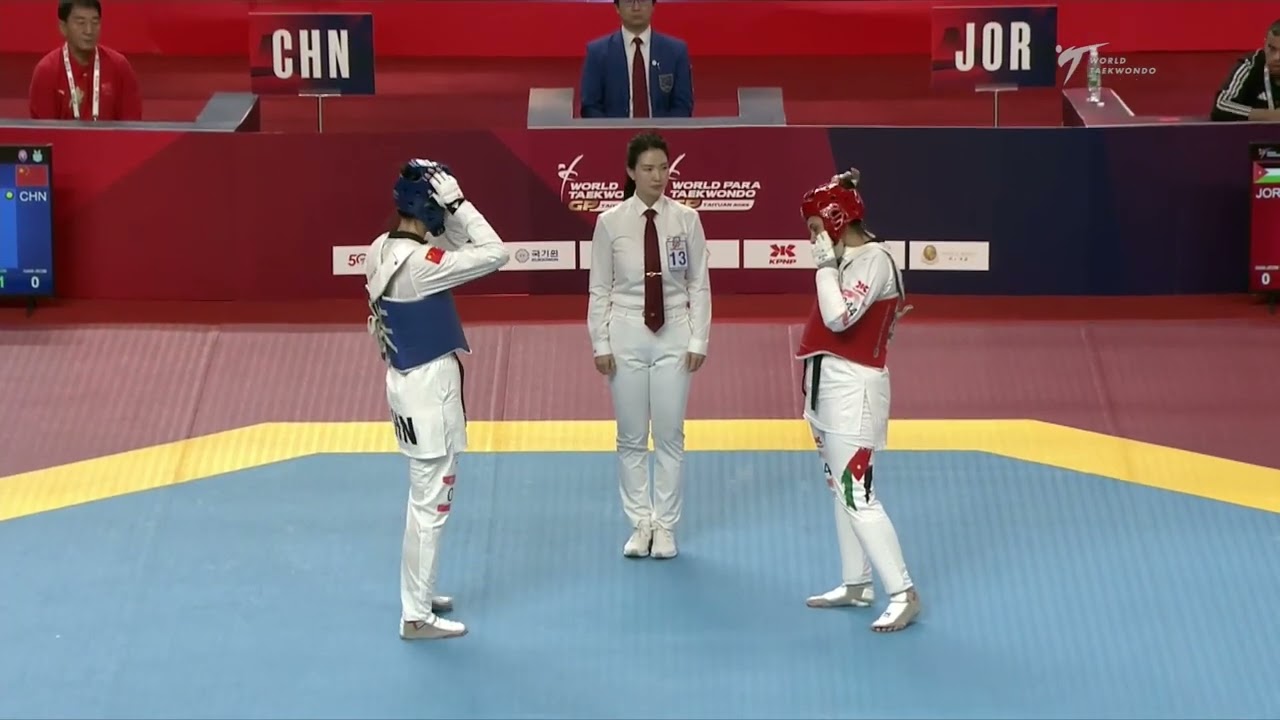 109 R32 W +67kg CHN ZHOU Z JOR ABO ALRUB R background