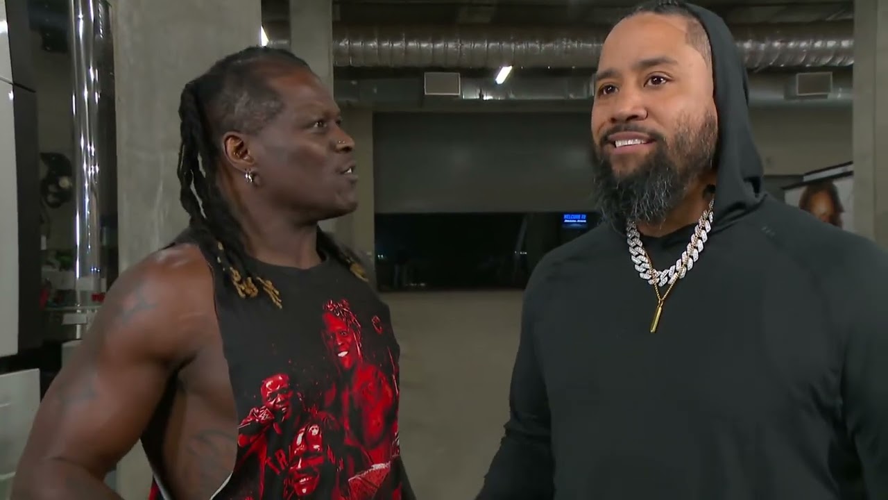 John Cena ignores R-Truth: SmackDown, Apr. 25, 2025 background