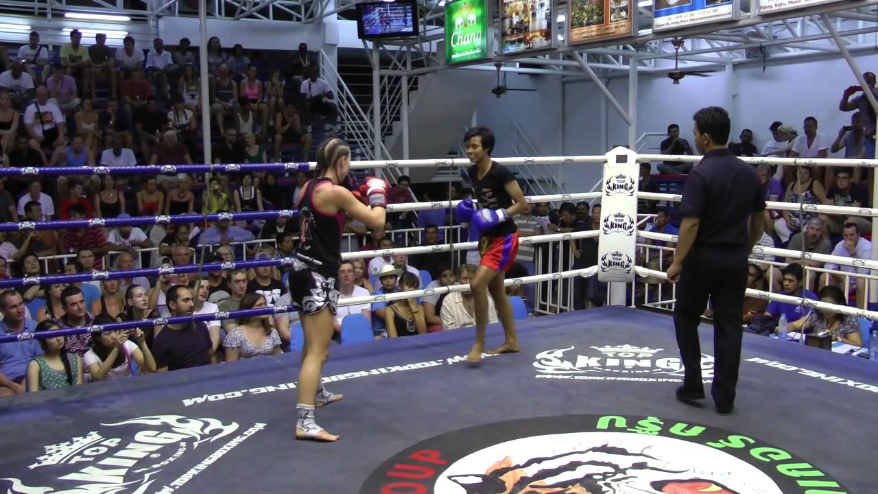 Camilla (Sinbi Muay Thai) from Sweden Wins by KO backdrop