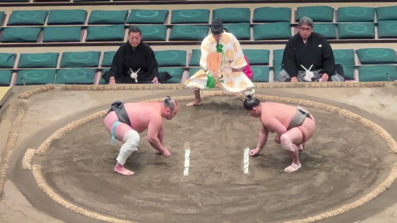速報❗️ 二子山部屋 桑江 vs 朝乃丈【大相撲令和7年5月場所】 9日目2025/05/19 夏場所 KUWAE vs ASANOJO background