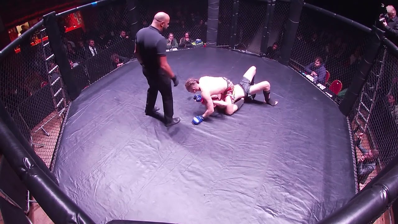 LIVERPOOL | ULTRA MMA | ELLIS NOLAN VS ANDRZEJ THE BOOGEYMAN KRYSTOWSKI background