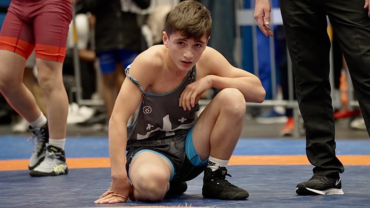 U15 Hamidulloh Azamatov (UZB) vs Beka Vashakmadze (GEO) 48kg. Greco-roman boys wrestling. B-cam-man