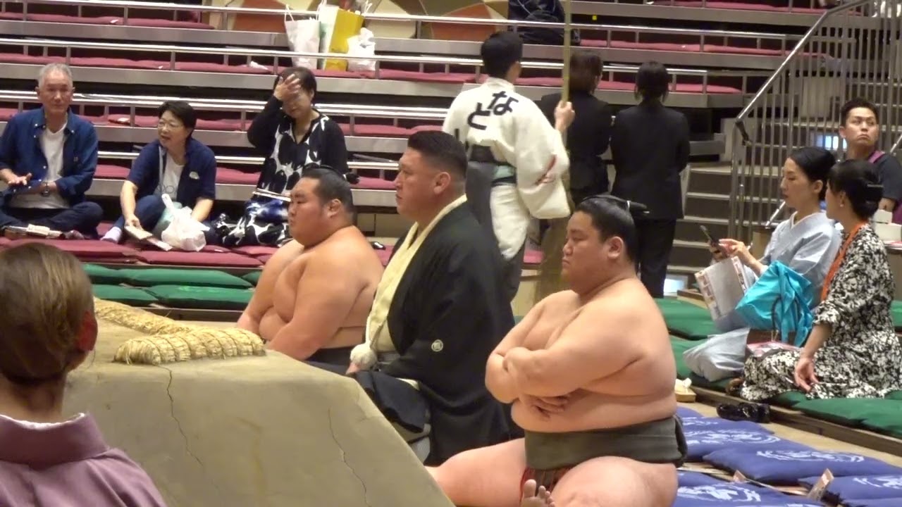 速報❗️二子山部屋 延原vs大昇龍【大相撲令和7年9月場所】13日目2025/09/26 Futagoyama SEP 2025 DAY13 ズーム background