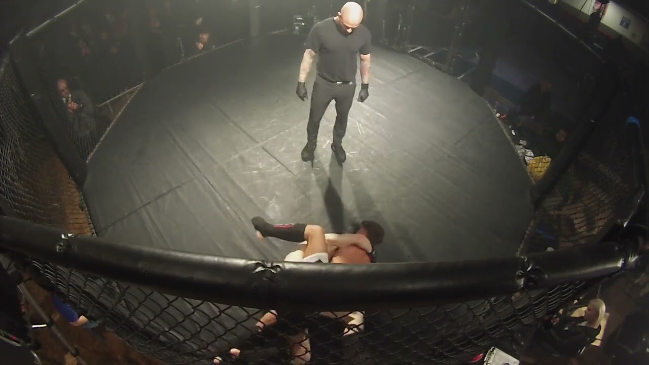 Birmingham | ULTRA MMA | OLLY SMITH VS ALEX 'APEX' WILSON background