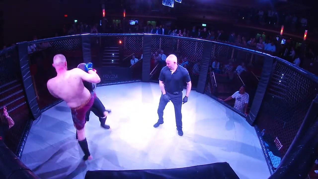 LONDON | MMA | JON "SQUIRREL" YARWOOD VS DAVE "THE DIAGONAL" CORBISHLEY