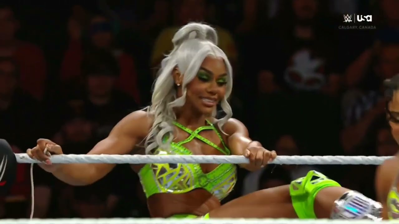 WWE RAW JADE CARGILL & BIANCA BELAIR VS THE UNHOLY UNION 09/09/24 background