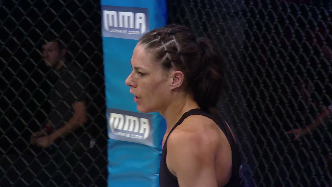 Cage Warriors 72 prelim: LJ Adams vs. Amanda Kelly