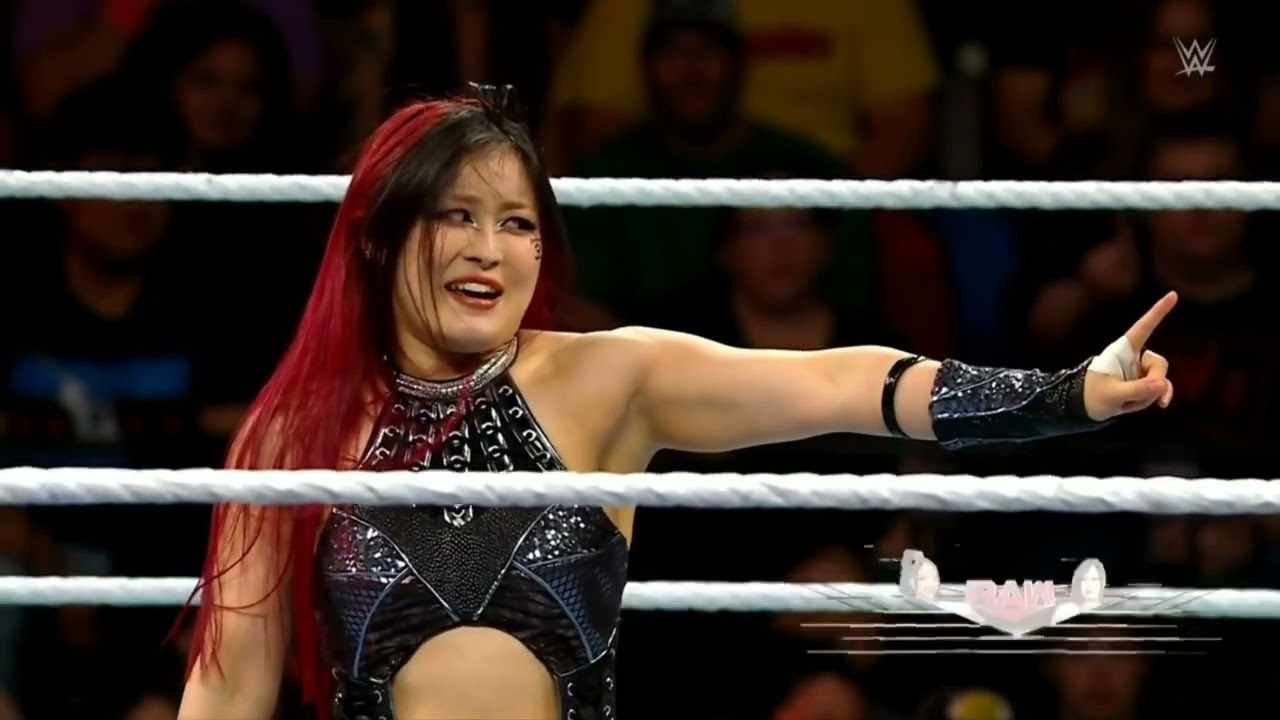 WWE RAW BIANCA BELAIR VS IYO SKY 09/16/24 background