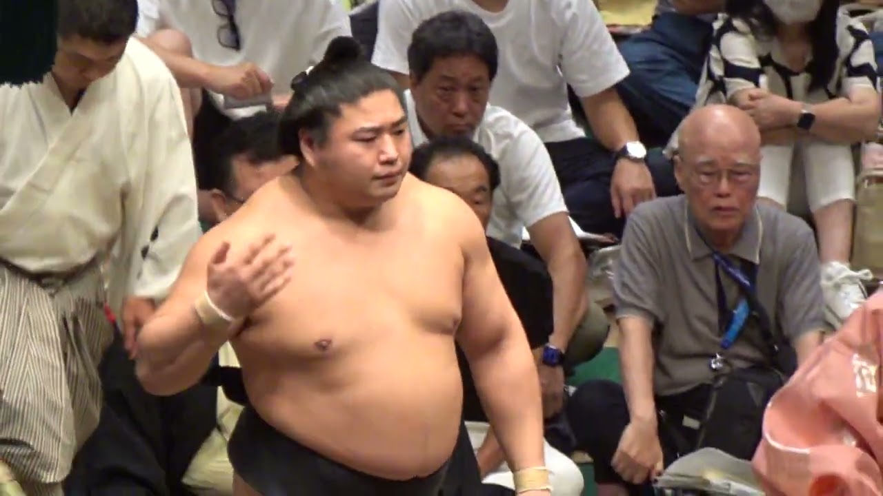 速報❗️ 若元春 vs 豪ノ山【大相撲令和7年9月場所】2日目2025/09/15 WAKAMOTOHARU vs GONOYAMA SEP 2025 DAY2 background