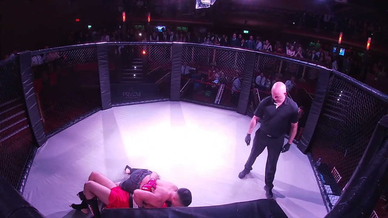 LONDON | MMA | UMAR SALAM VS DARREN background