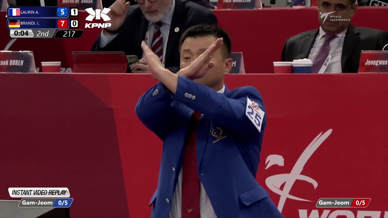 217 Quarter final W +67kg FRA LAURIN A GER BRANDL L