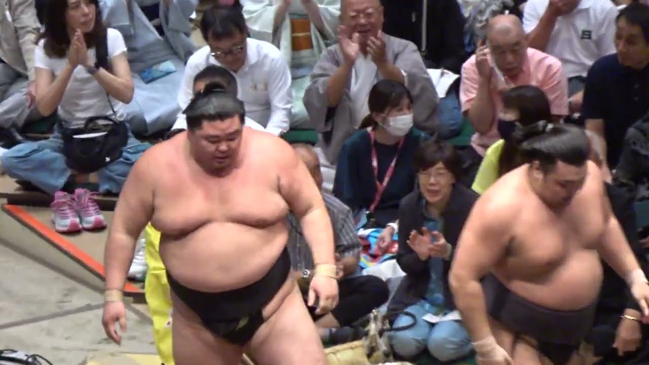 『元大関対決』正代vs霧島 【大相撲令和7年9月場所】13日目SHODAI vs KIRIBAYAMA 2025/09/26 SEP 2025 DAY13 background