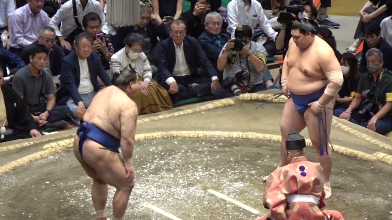 速報❗️横綱 大の里vs高安【大相撲令和7年9月場所】11日目2025/09/24 OONOSATO vs TAKAYASU SEP 2025 DAY11 background