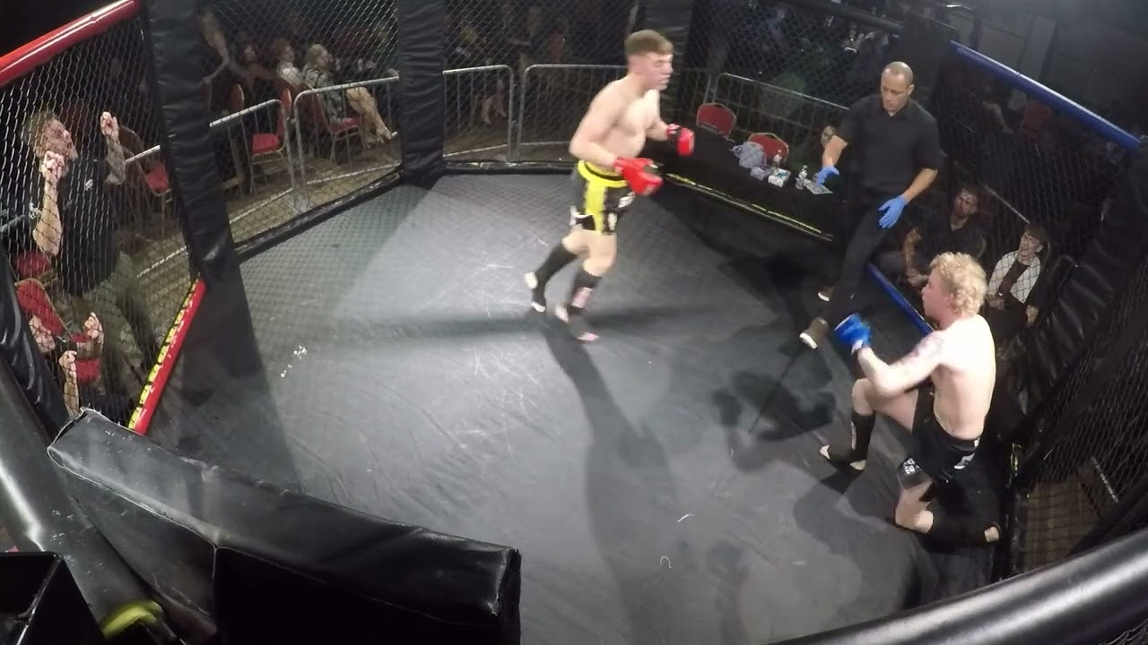 LEICESTER | ULTRA MMA | JACK TNT TINSLEY VS ALEKSANDER LOIRO SOLARZ background