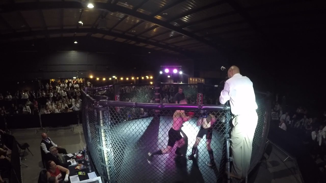 ULTRA MMA | MANCHESTER | R NASTY NIXON VS OLLIE BROWN