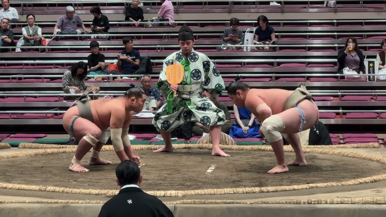 速報❗️二子山部屋 恵雅vs 津軽海【大相撲令和7年9月場所】11日目2025/09/24 Futagoyama KEIGA vs TSUGARUUMI SEP 2025 DAY11 background