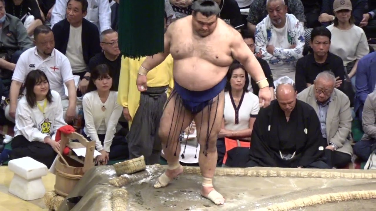 高安 vs 千代翔馬【大相撲令和7年5月場所】14日目 2025/05/24 夏場所 TAKAYASU vs CHIYOSHOMA background