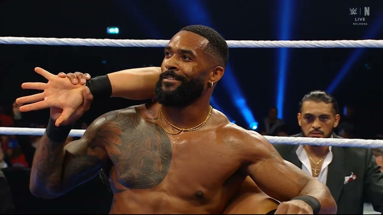 The Street Profits vs Legado del Fantasma (1/2): SmackDown, Mar. 21, 2025 background
