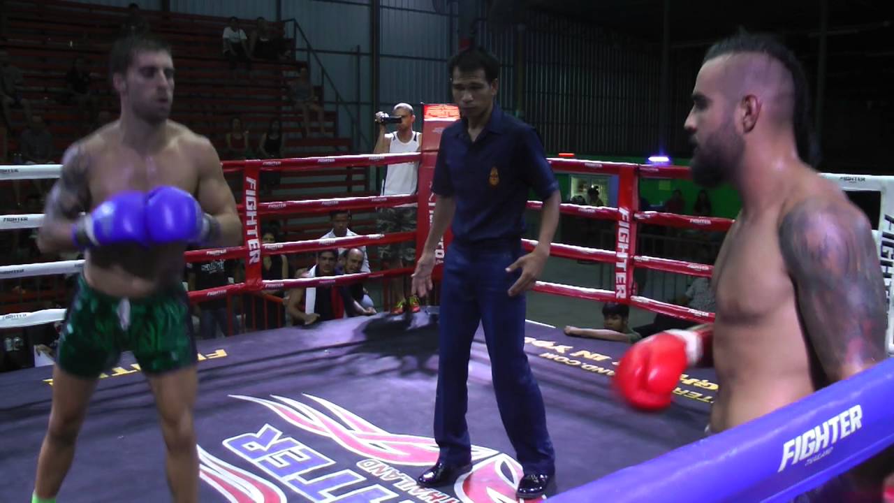 Ian (Blue corner-Sinbi Muay Thai) fights at the Sinbi Fight Night- 23.4.2016